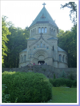Starnberger See, Berg, Votivkirche am Todesort von L.II. Starnberger See, Berg, Votivkirche am Todesort von L.II.